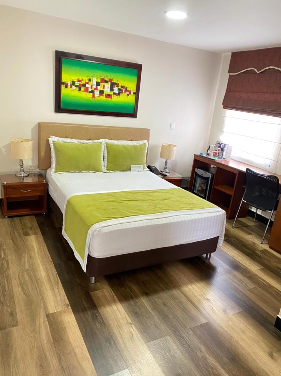 Cabecera Country Hotel บูการามังกา ภายนอก รูปภาพ