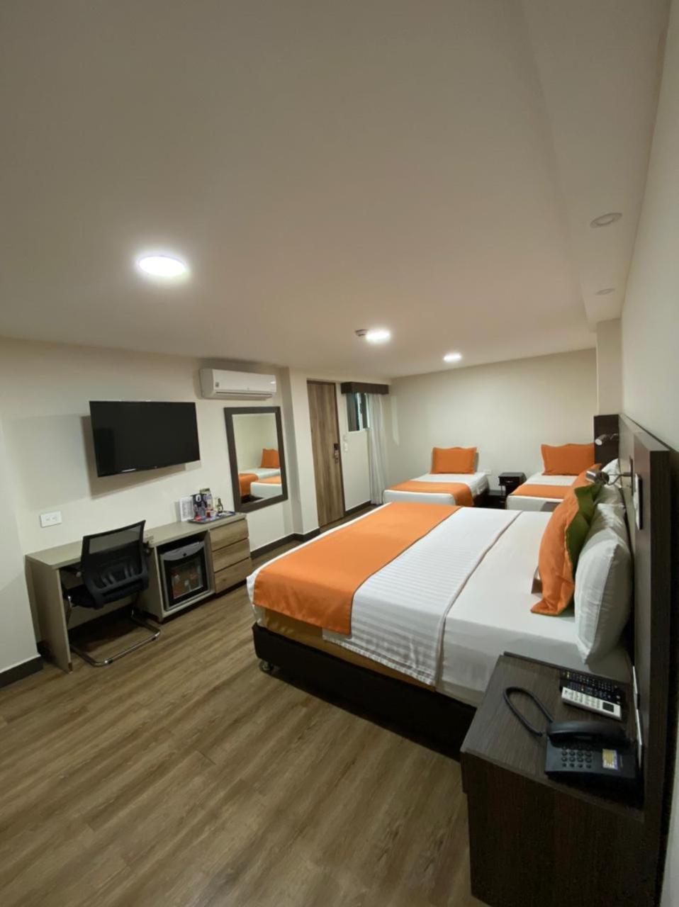 Cabecera Country Hotel บูการามังกา ภายนอก รูปภาพ