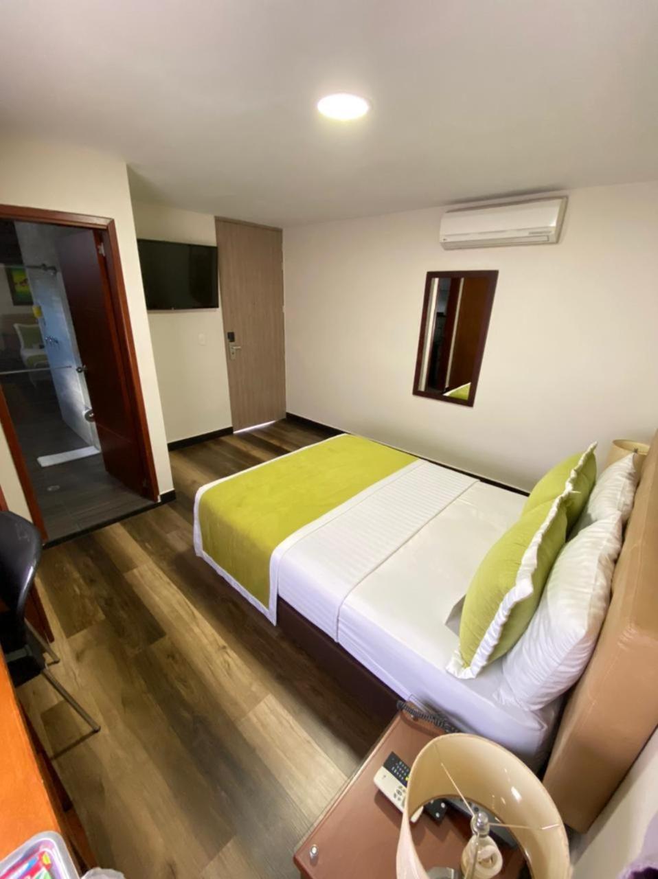Cabecera Country Hotel บูการามังกา ภายนอก รูปภาพ