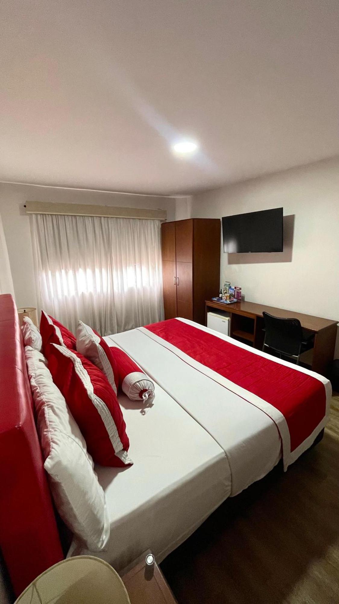 Cabecera Country Hotel บูการามังกา ภายนอก รูปภาพ